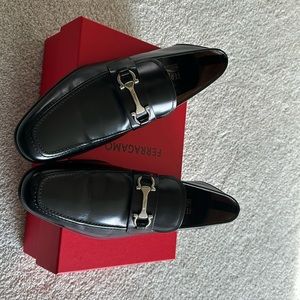 Ferragamo Loafers (black)